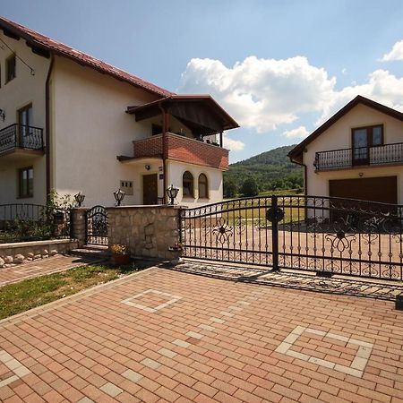 Apartman Lucija & Luka Otočac Eksteriør billede