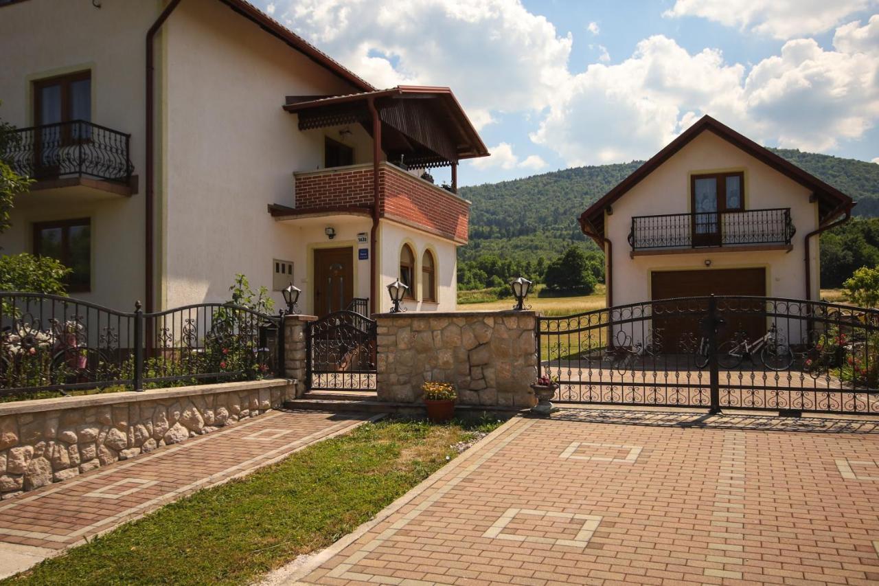 Apartman Lucija & Luka Otočac Eksteriør billede