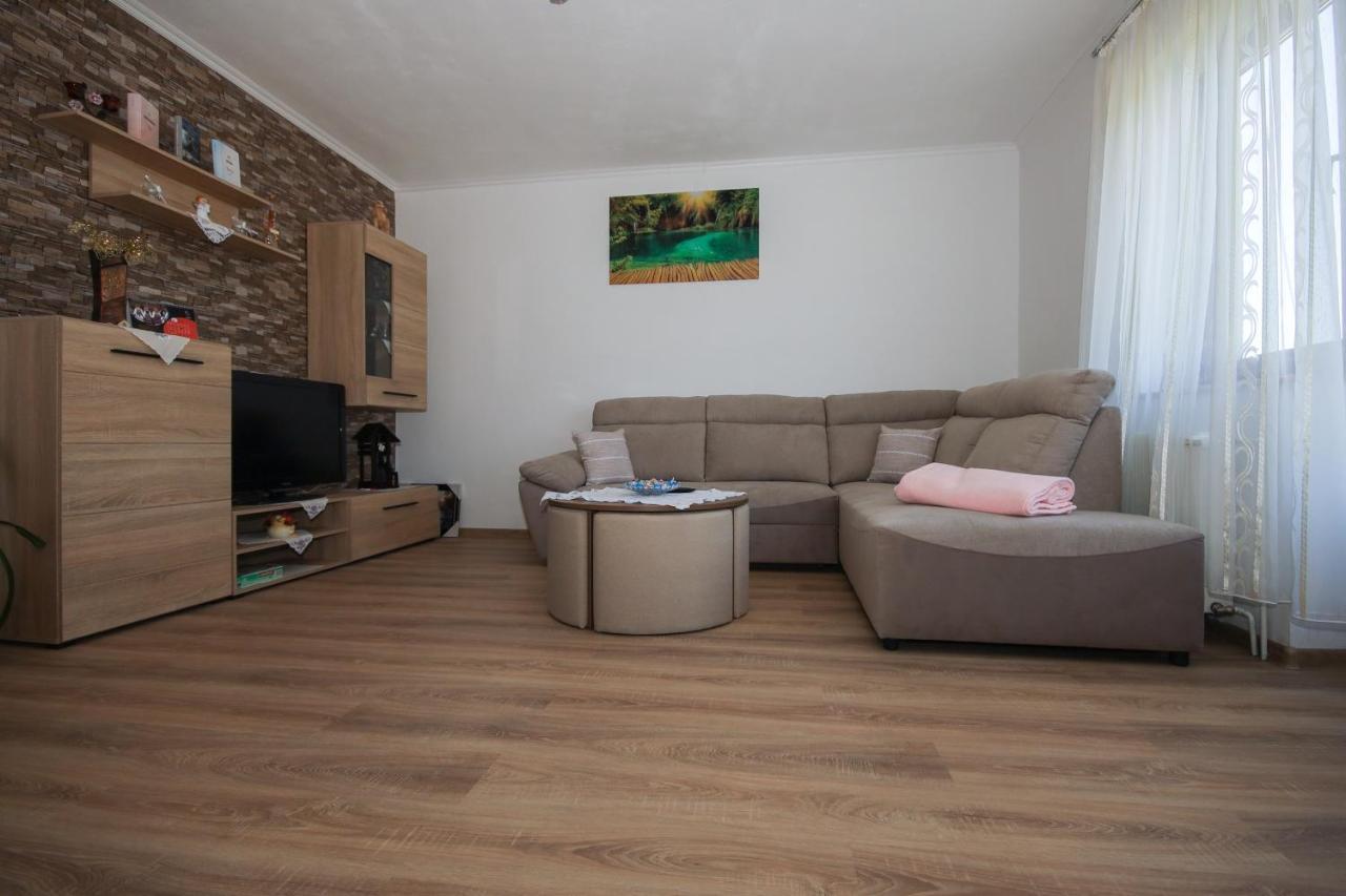 Apartman Lucija & Luka Otočac Eksteriør billede