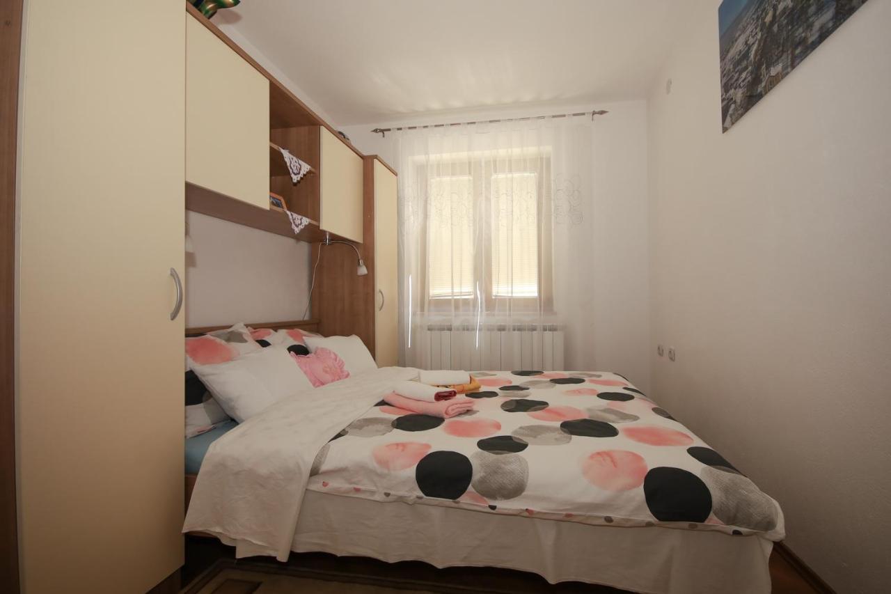 Apartman Lucija & Luka Otočac Eksteriør billede