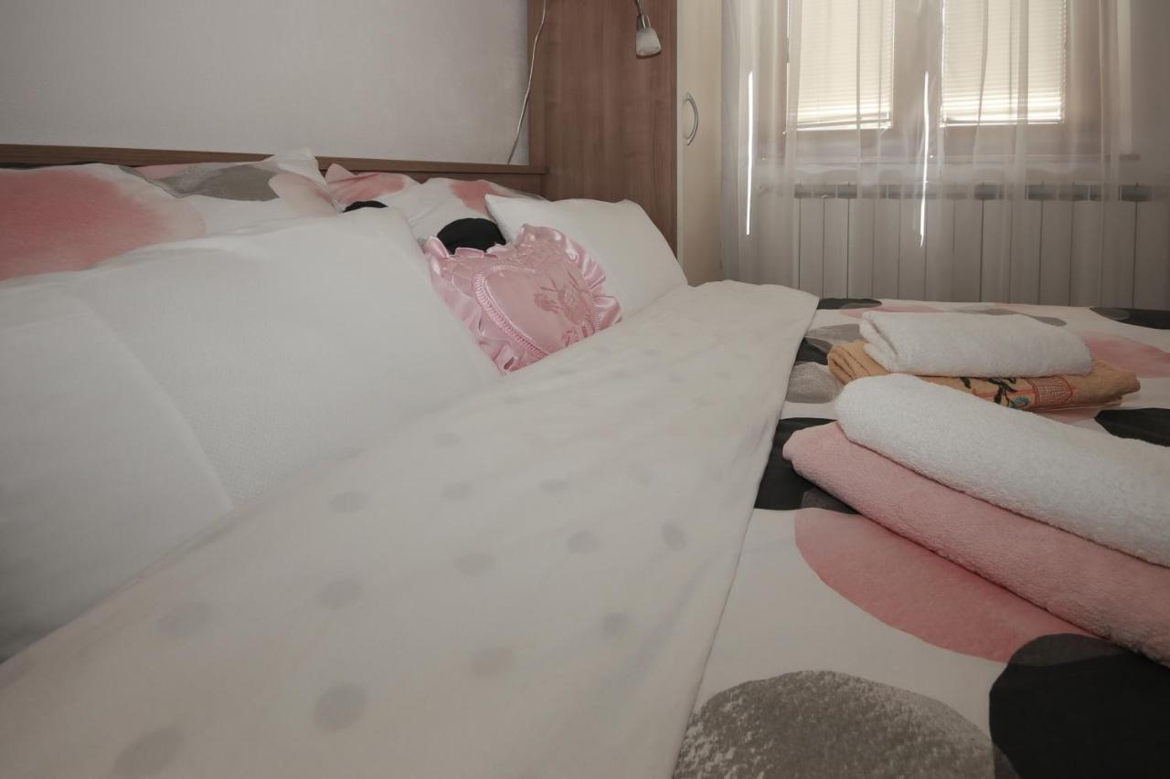 Apartman Lucija & Luka Otočac Eksteriør billede