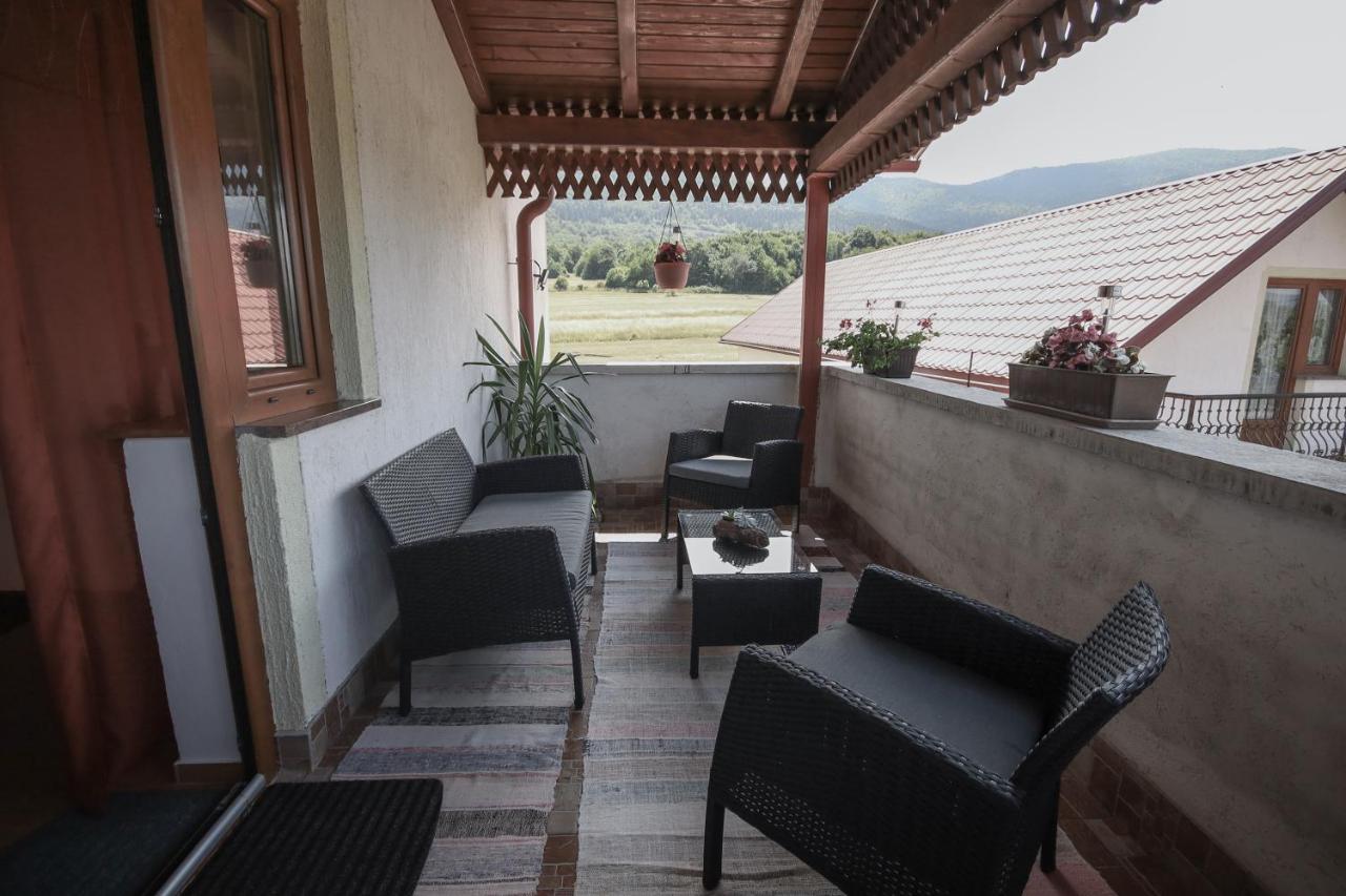 Apartman Lucija & Luka Otočac Eksteriør billede